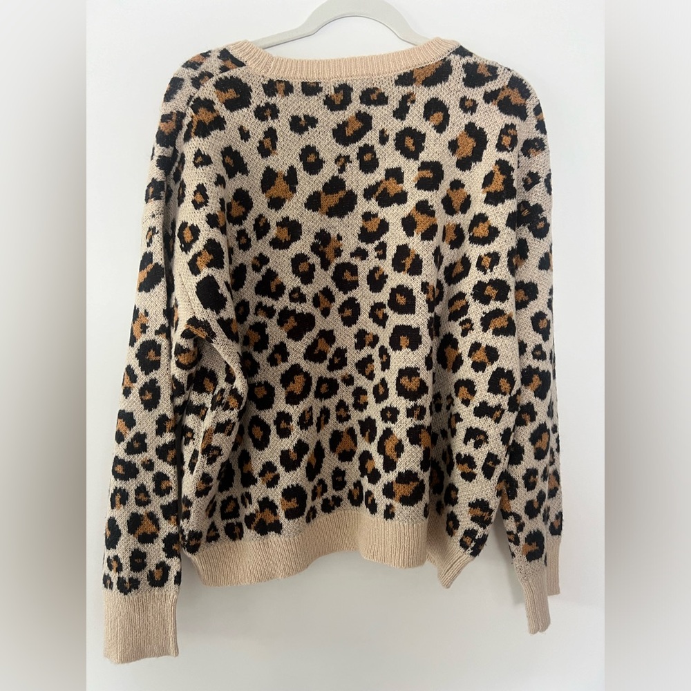 Knox Rose Leopard Sweater - Picture 3 of 3